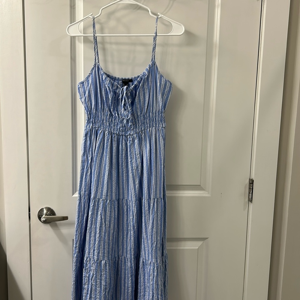 Women’s Forever 21 Blue and White Striped Linen Midi Dress (Medium)